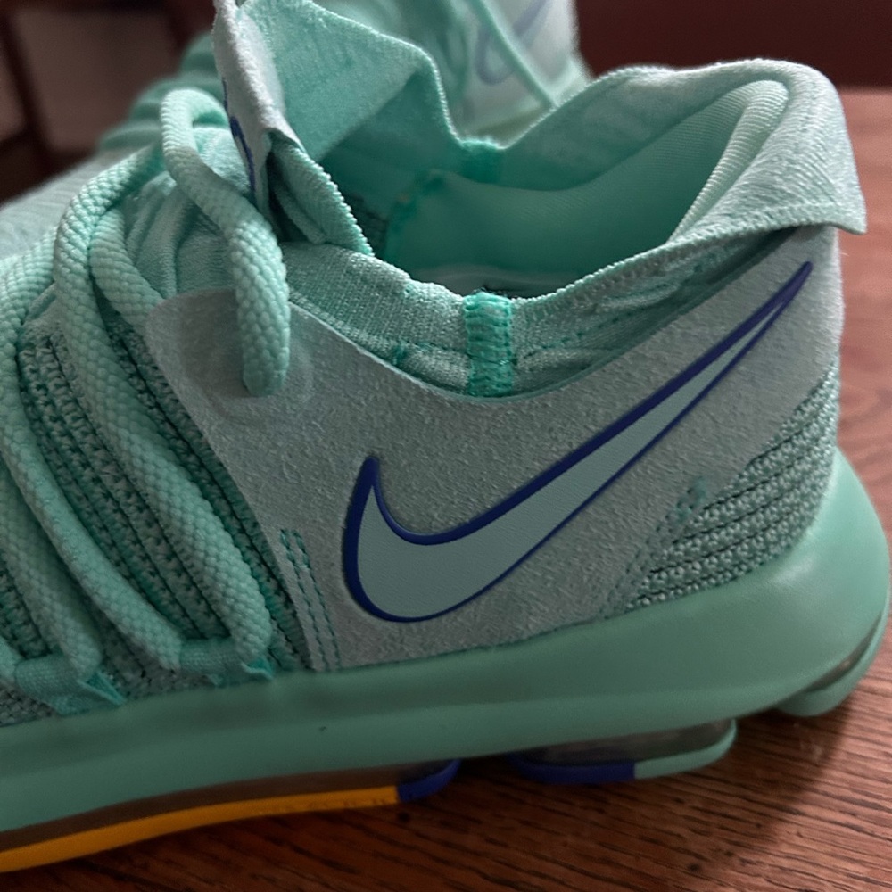 Kevin Durant KD 10 'CITY EDITION 2' Nike 10.5 men’s new but NO box